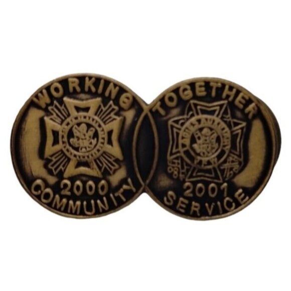 Working Together Community Service Ladies Auxiliary Lapel Pin Collectible VFW - Picture 1 of 3